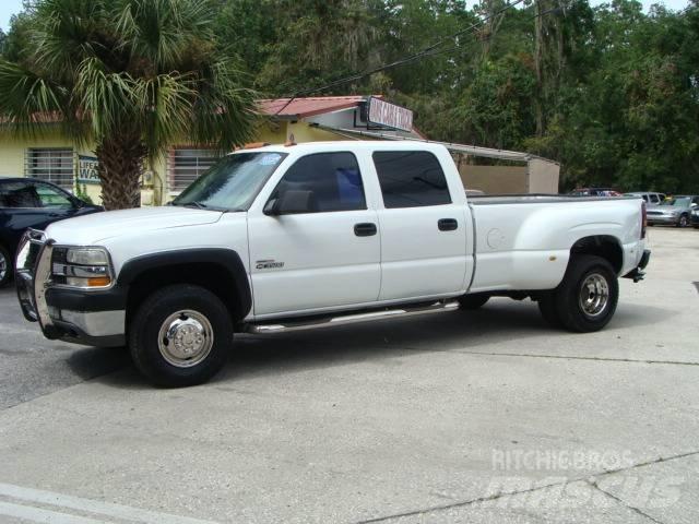 Chevrolet 3500 Ciężarówki typu Platforma / Skrzynia