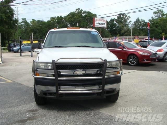 Chevrolet 3500 Ciężarówki typu Platforma / Skrzynia