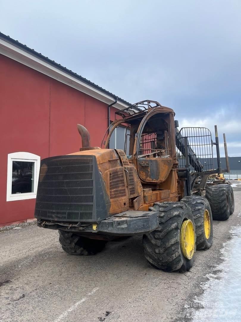 John Deere 1110E Forwardery