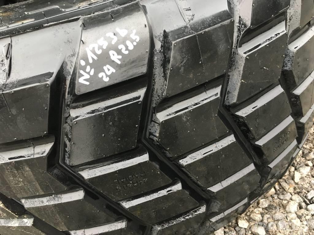  MAGNA TYRES 24R20.5 Opony, koła i felgi