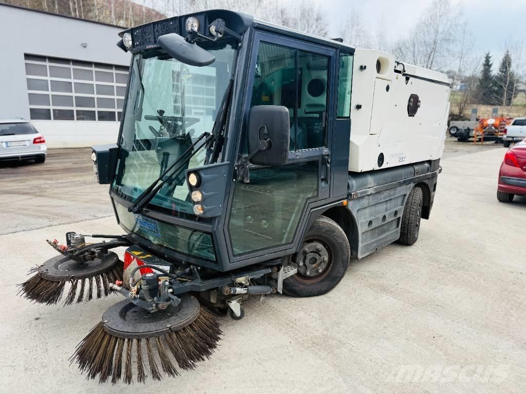 Schmidt Swingo 200 Zamiatarki - Zgarniarki - Odśnieżarki