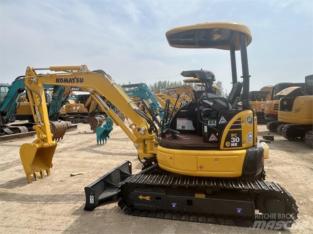 Komatsu PC30 Minikoparki