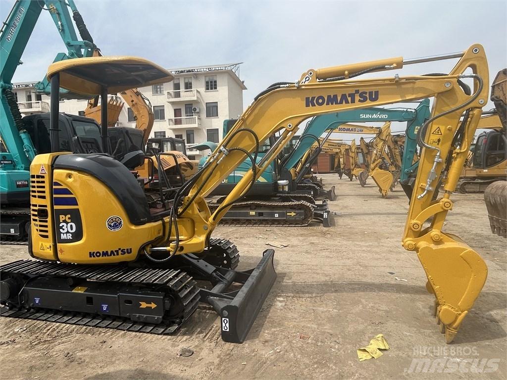 Komatsu PC30 Minikoparki