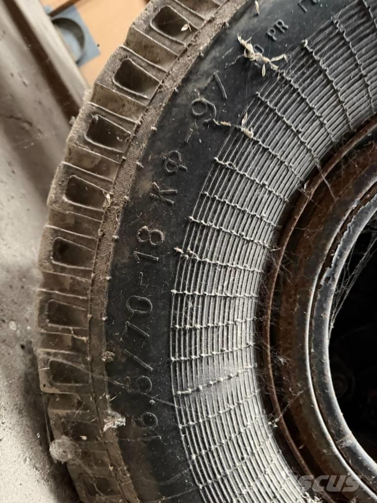 Belarus Tip 11B Wywrotki rolnicze