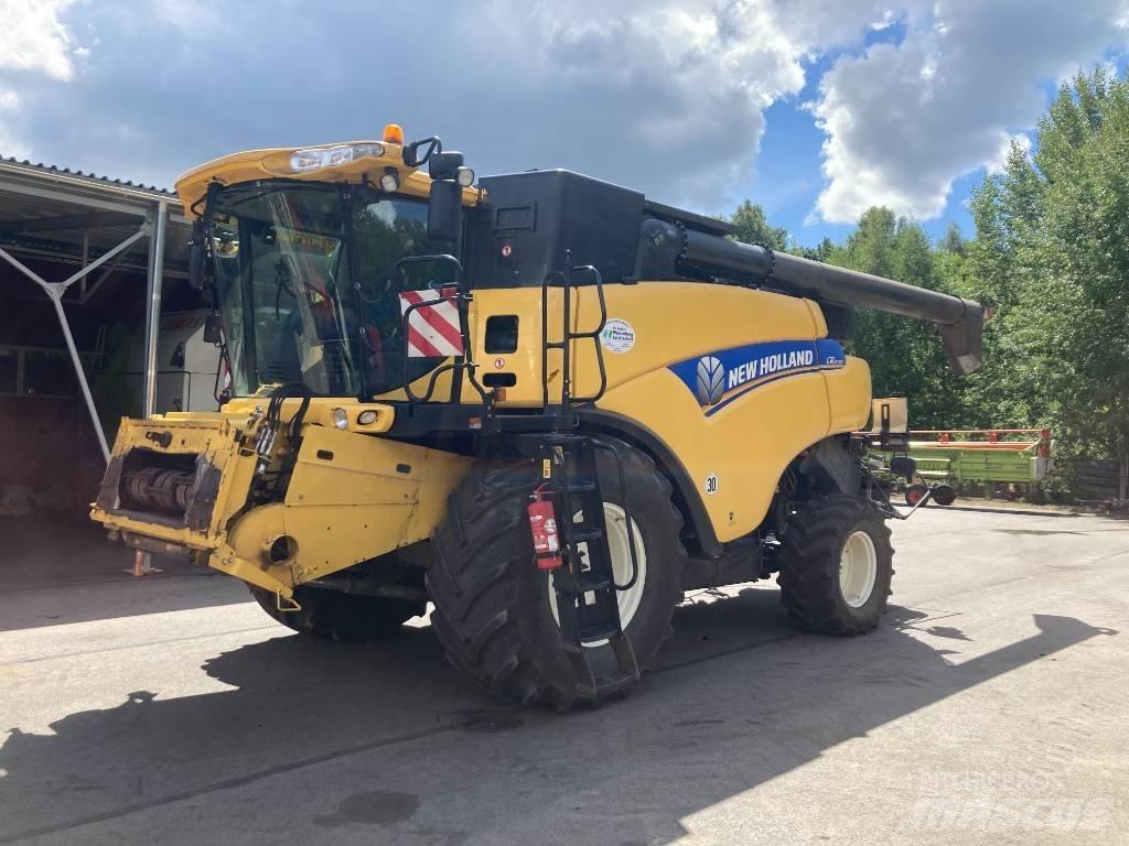 New Holland CR 9090 Kombajny zbożowe