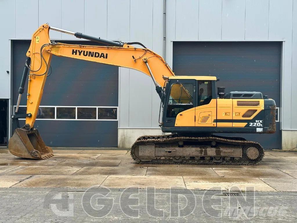 Hyundai HX220L Koparki gąsienicowe