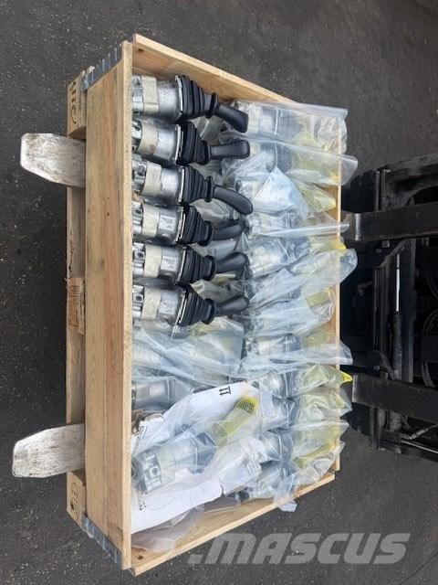 Rexroth NEW JOYSTICK Kabiny i wnętrze