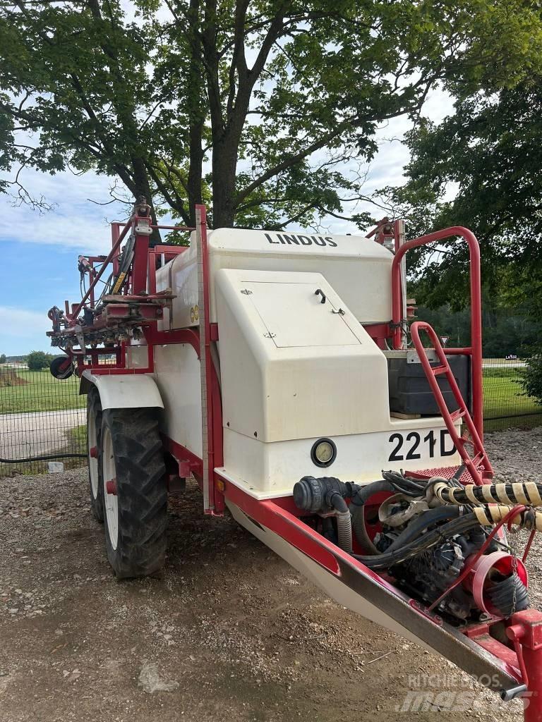 Lindus 7000 Opryskiwacze zaczepiane
