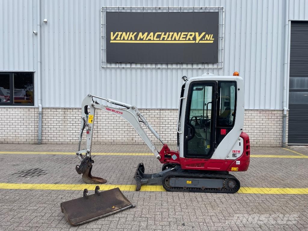 Takeuchi TB 216 Minikoparki