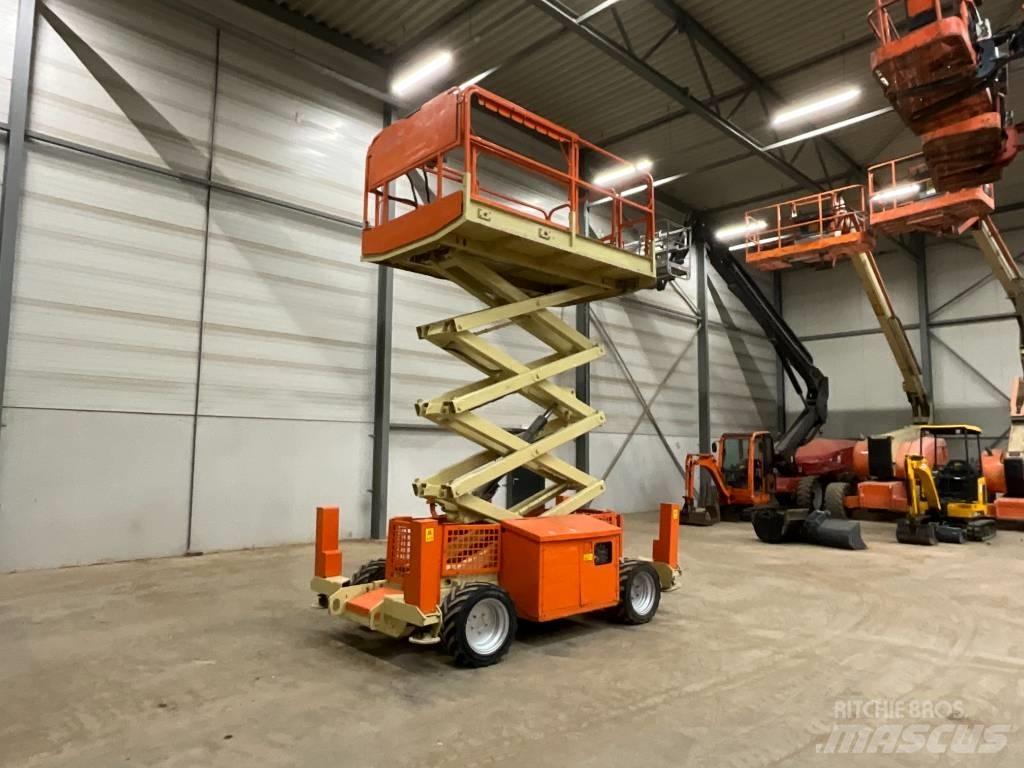 JLG 260 MRT Podnośniki nożycowe