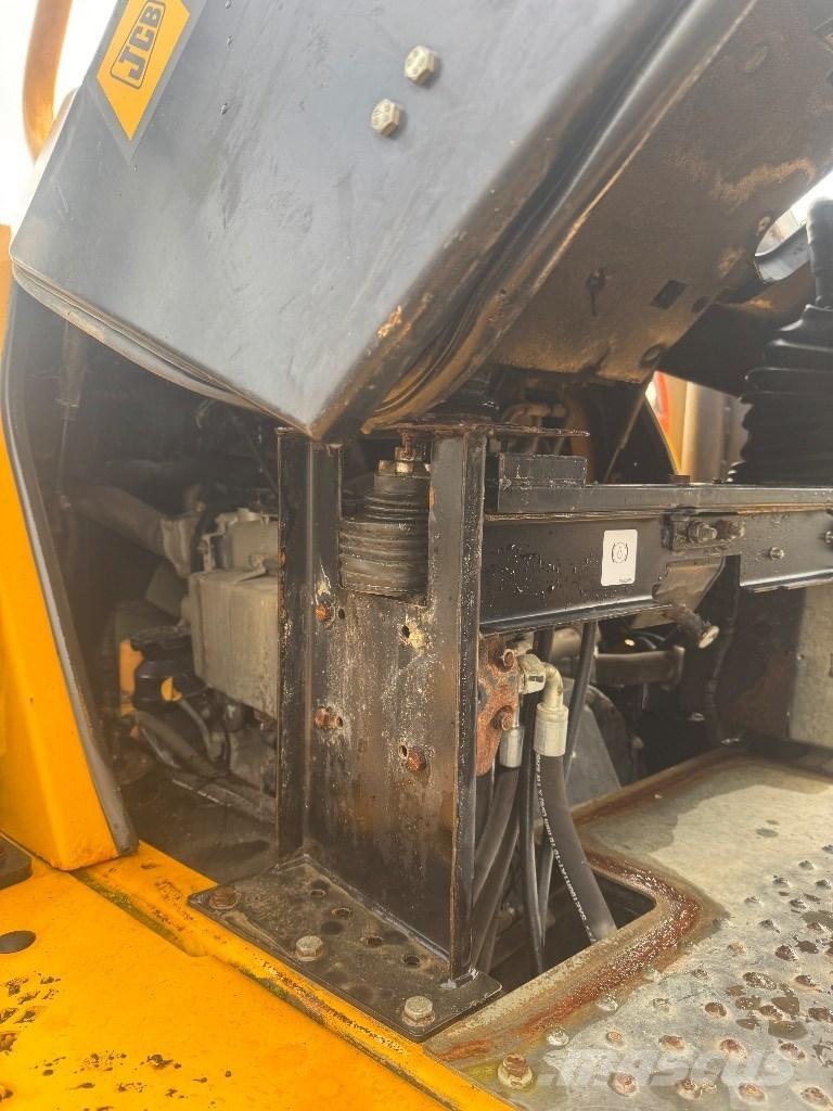 JCB 6 T-1 Wozidła kolebkowe