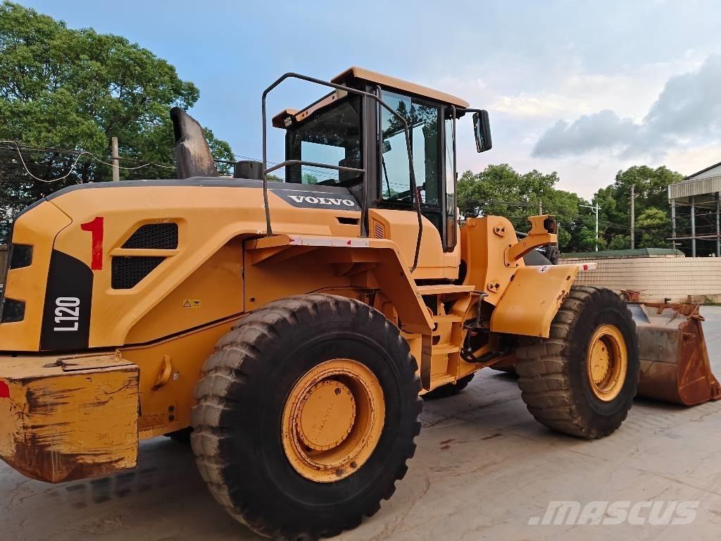 Volvo L 120 Ładowarki kołowe