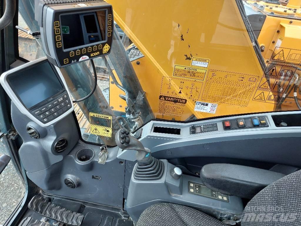 Hyundai HX 235 LCRD Koparki gąsienicowe