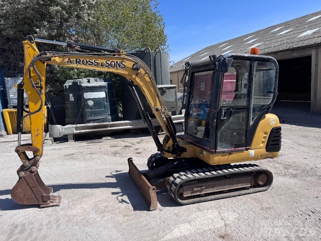 CAT 302.5 Minikoparki