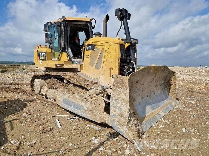 CAT D7E Spycharki gąsienicowe