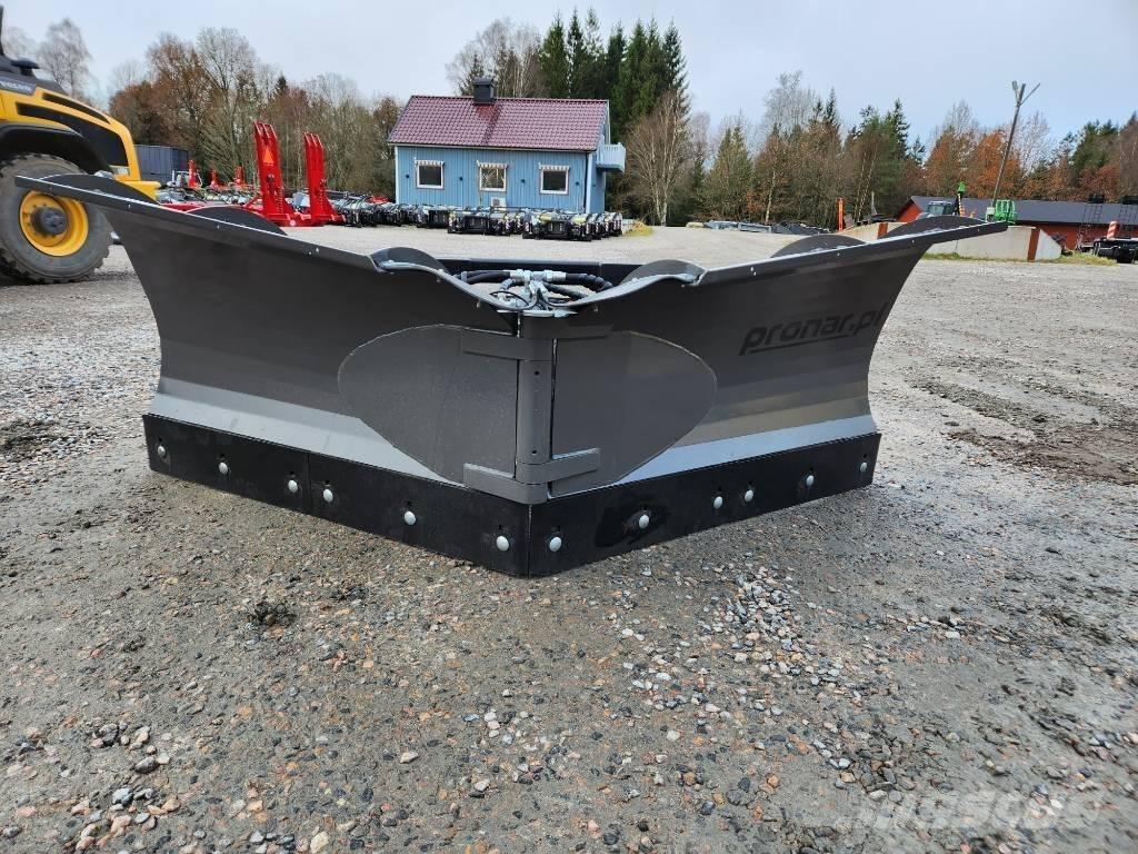 Pronar PUV 3000 M Lemiesze i pługi śnieżne
