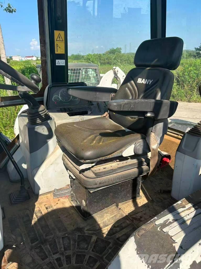 Sany BL 70 C Koparko-ładowarki