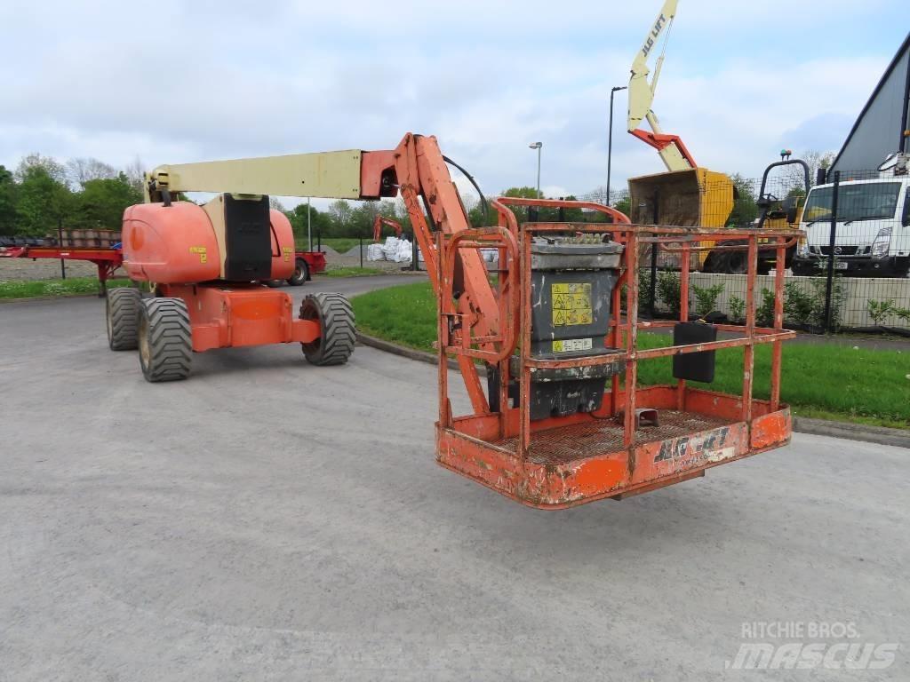 JLG 800 AJ Podnośniki przegubowe