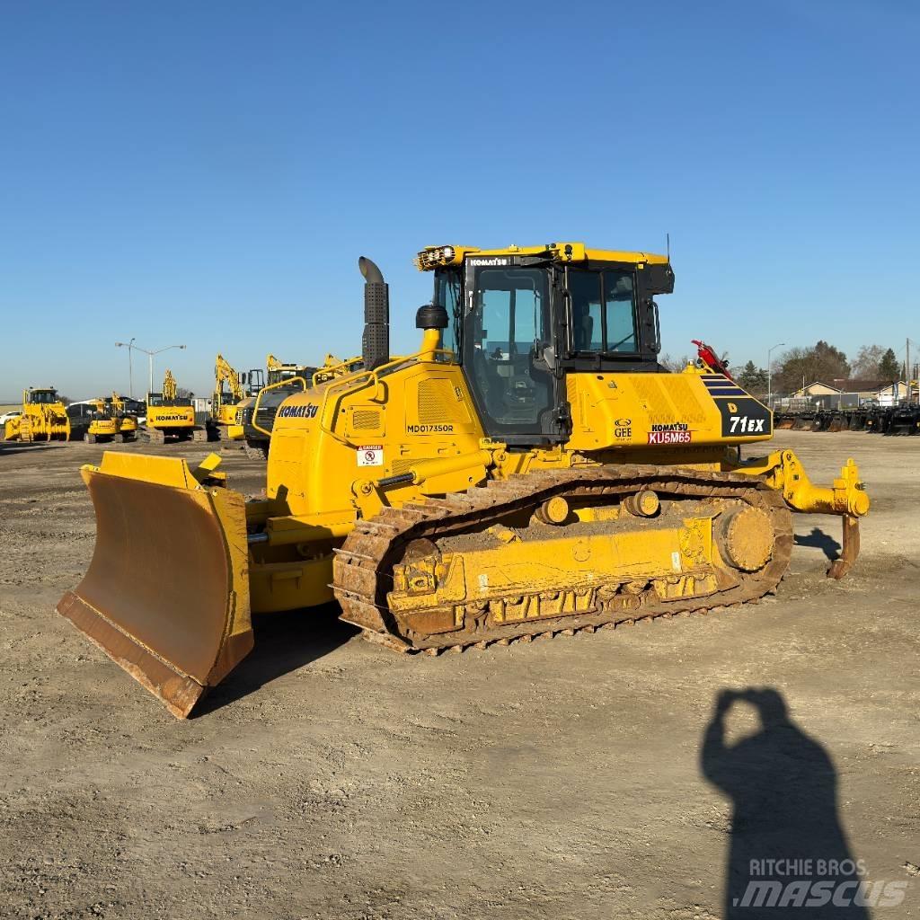 Komatsu D71EX-24 Spycharki gąsienicowe