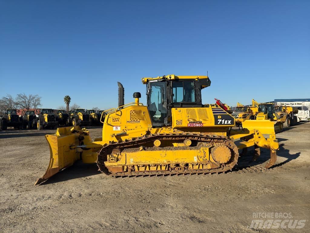 Komatsu D71EX-24 Spycharki gąsienicowe