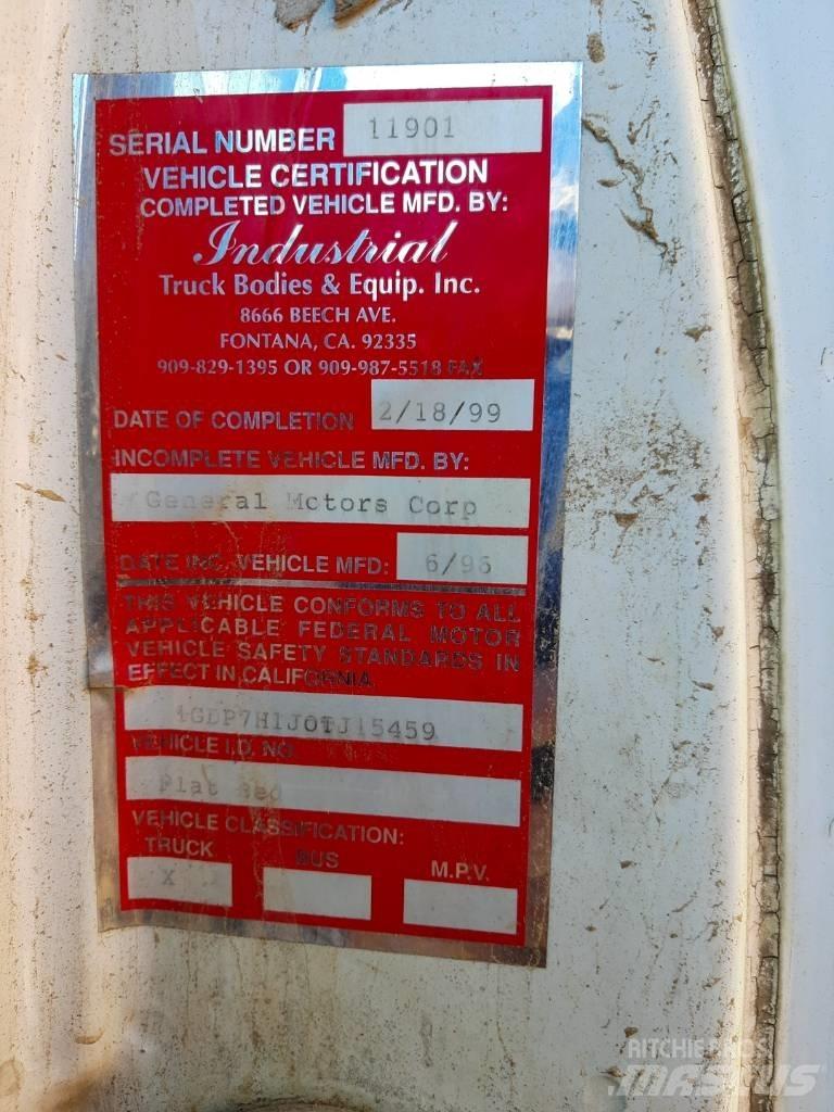 GMC C 7 Ciężarówki typu Platforma / Skrzynia