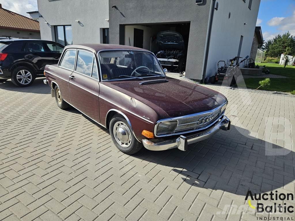 Audi 60 Samochody osobowe
