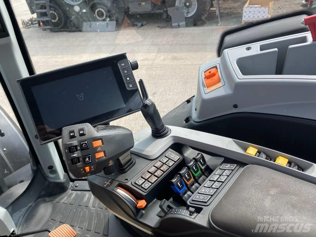 Valtra T214 Versu Ciągniki rolnicze