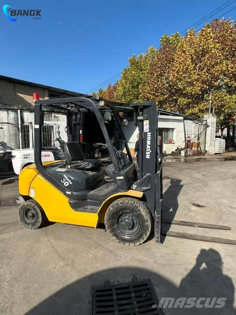 Komatsu FD 30 T-17 Wózki Diesla