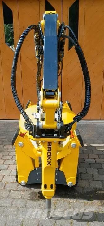 Brokk 110 Minikoparki