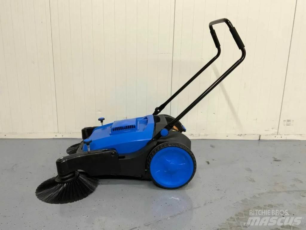  UMT Sweeper Zamiatarki - Zgarniarki - Odśnieżarki