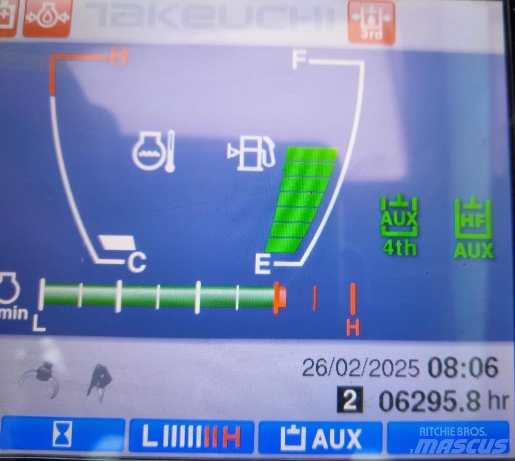 Takeuchi TB 260 Minikoparki