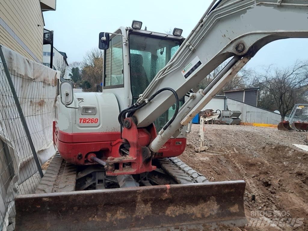 Takeuchi TB 260 Minikoparki