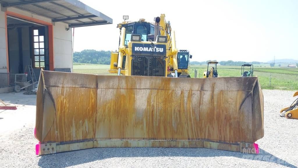 Komatsu D 65 PX-18 Spycharki gąsienicowe