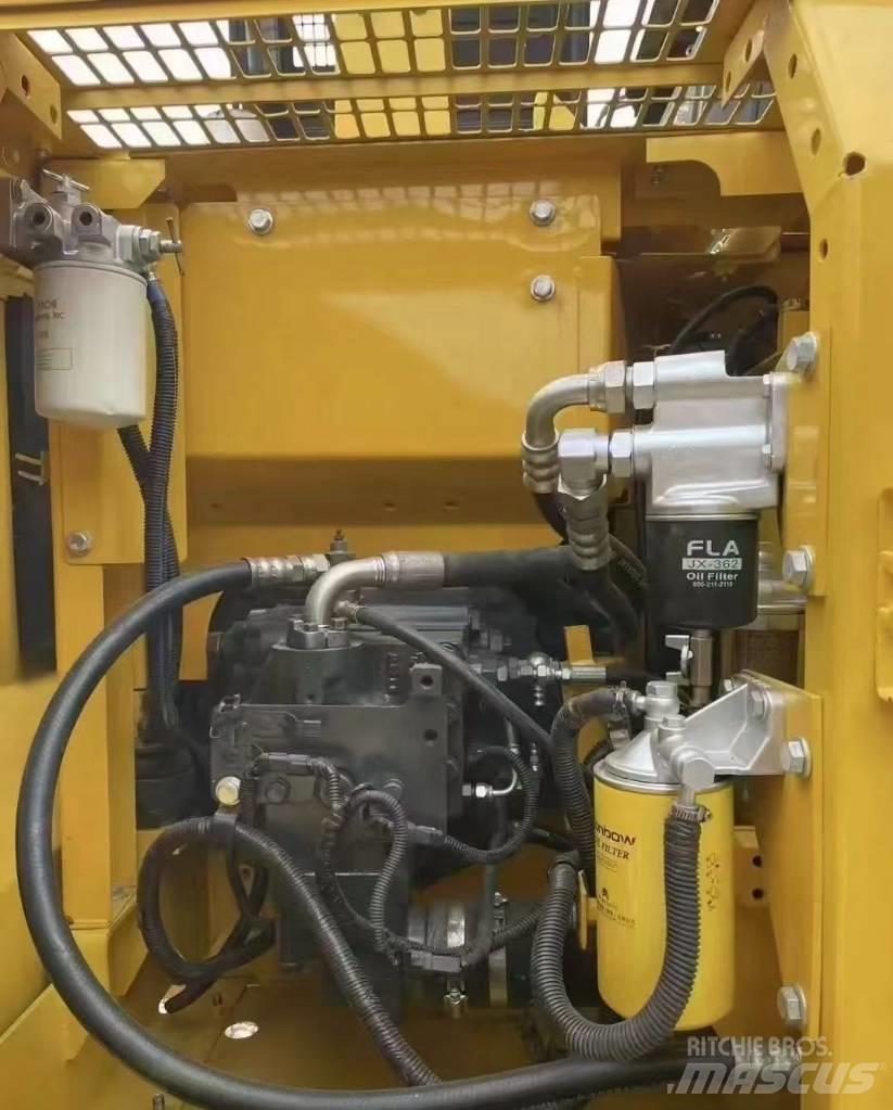 Komatsu PC 130 Koparki gąsienicowe