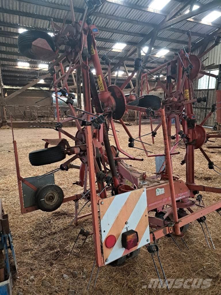 Kuhn GF8501 MH Zgrabiarki i przetrząsacze