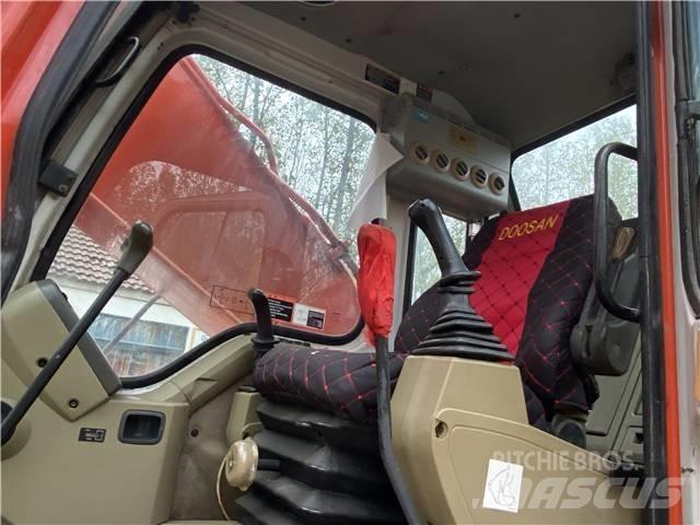 Doosan DH225LC-7 Koparki gąsienicowe