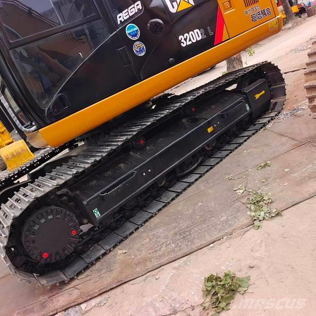 CAT 320 D2L Koparki gąsienicowe