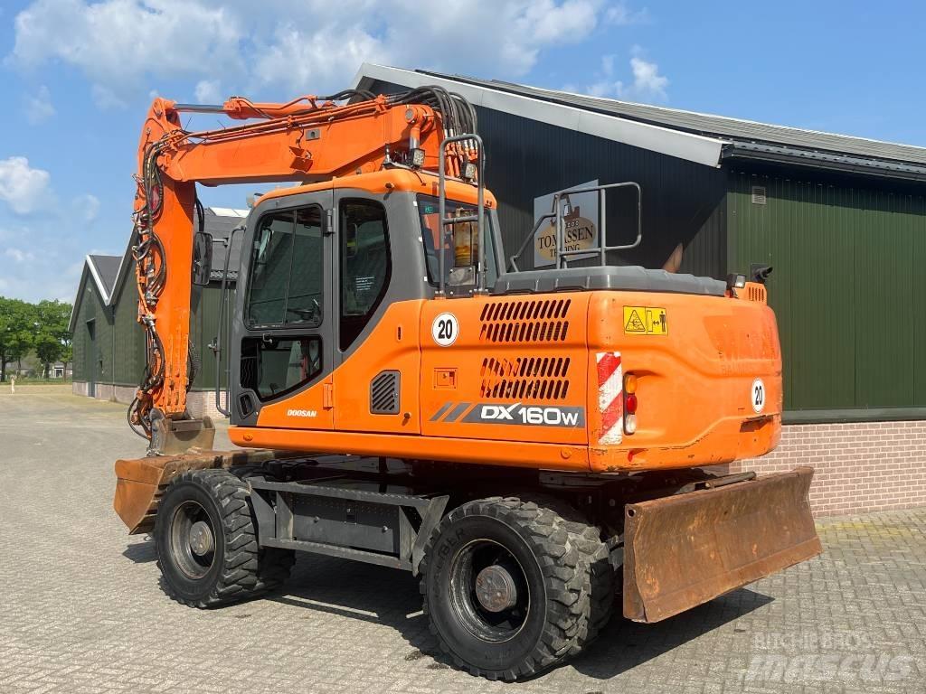 Doosan DX 160 W-3 Koparki kołowe