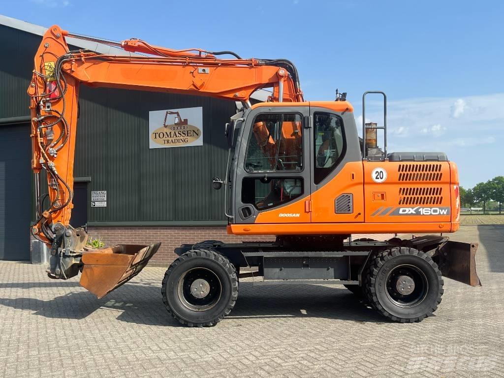 Doosan DX 160 W-3 Koparki kołowe