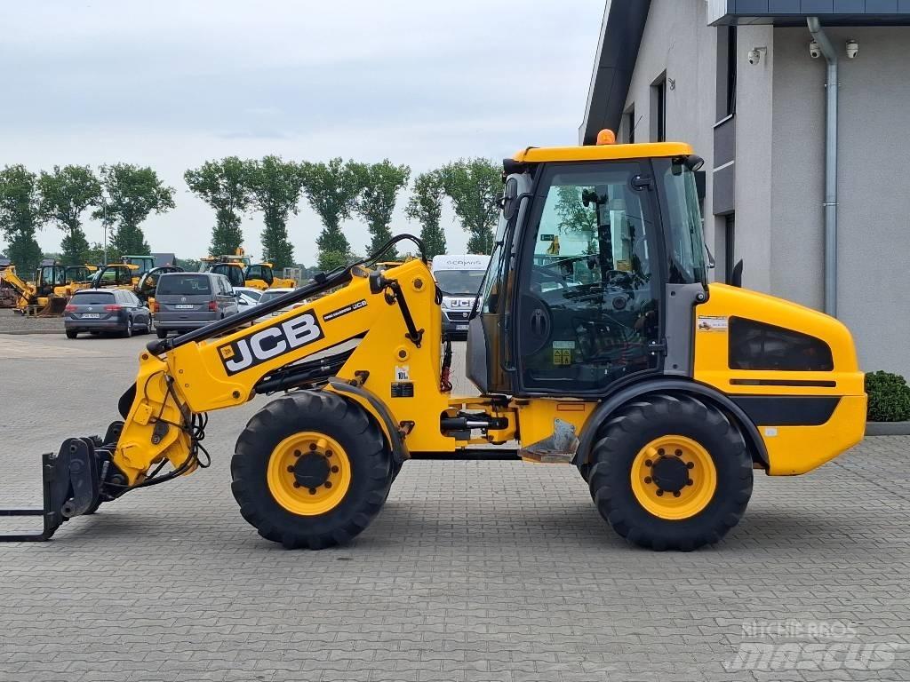 JCB TM 180 ( 220 ) Ładowarki rolnicze