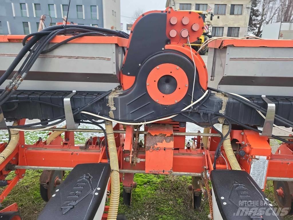 Kuhn Planter 2 Siewniki punktowe