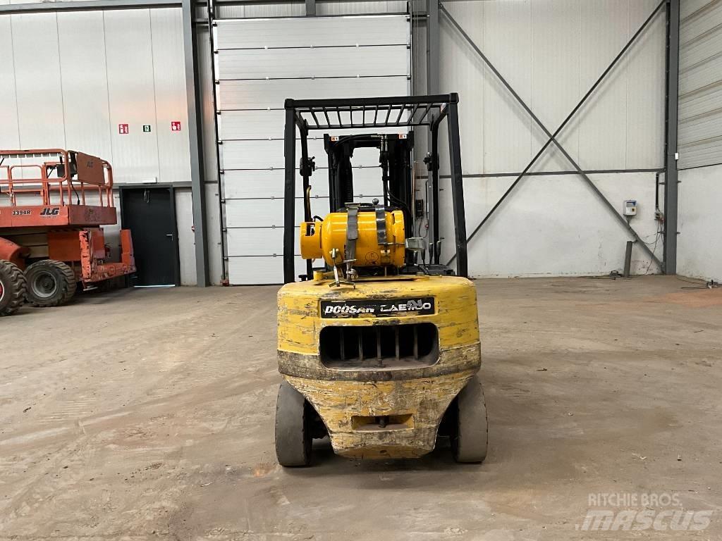 Doosan G 25 P-3 Wózki LPG