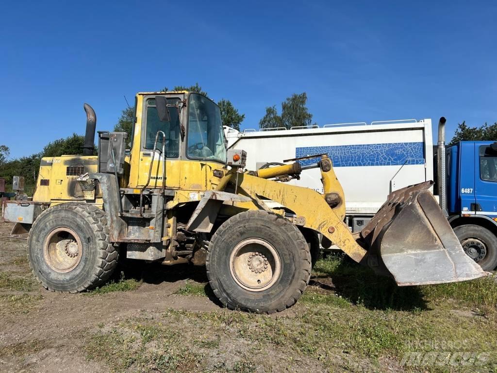 Komatsu WA 320 Ładowarki kołowe