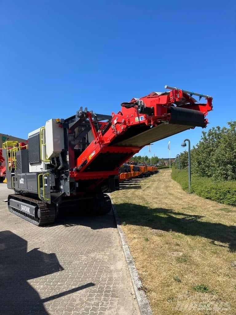 Sandvik QH 332 Kruszarki mobilne