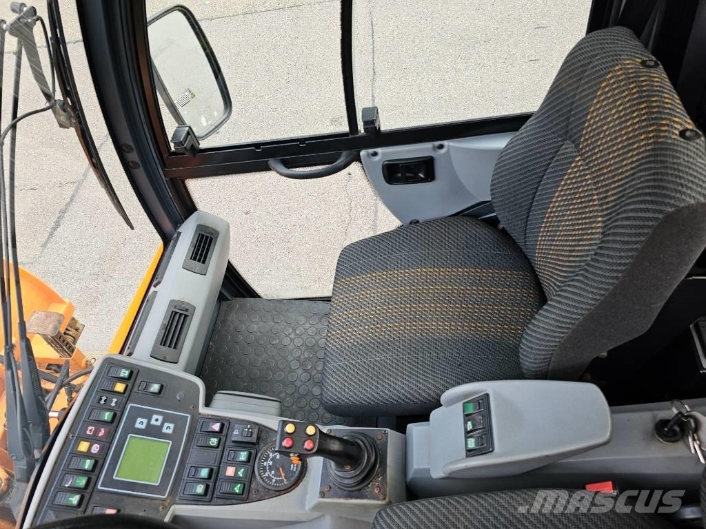 Multicar Tremo X56 Maszyny użytkowe nośniki narzędzi