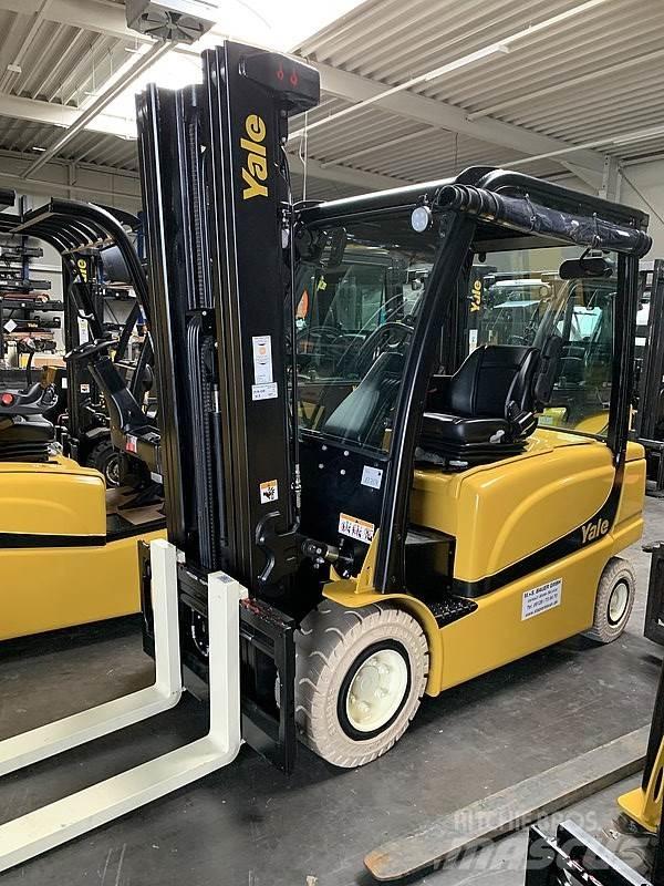 Yale ERP35VL Wózki elektryczne