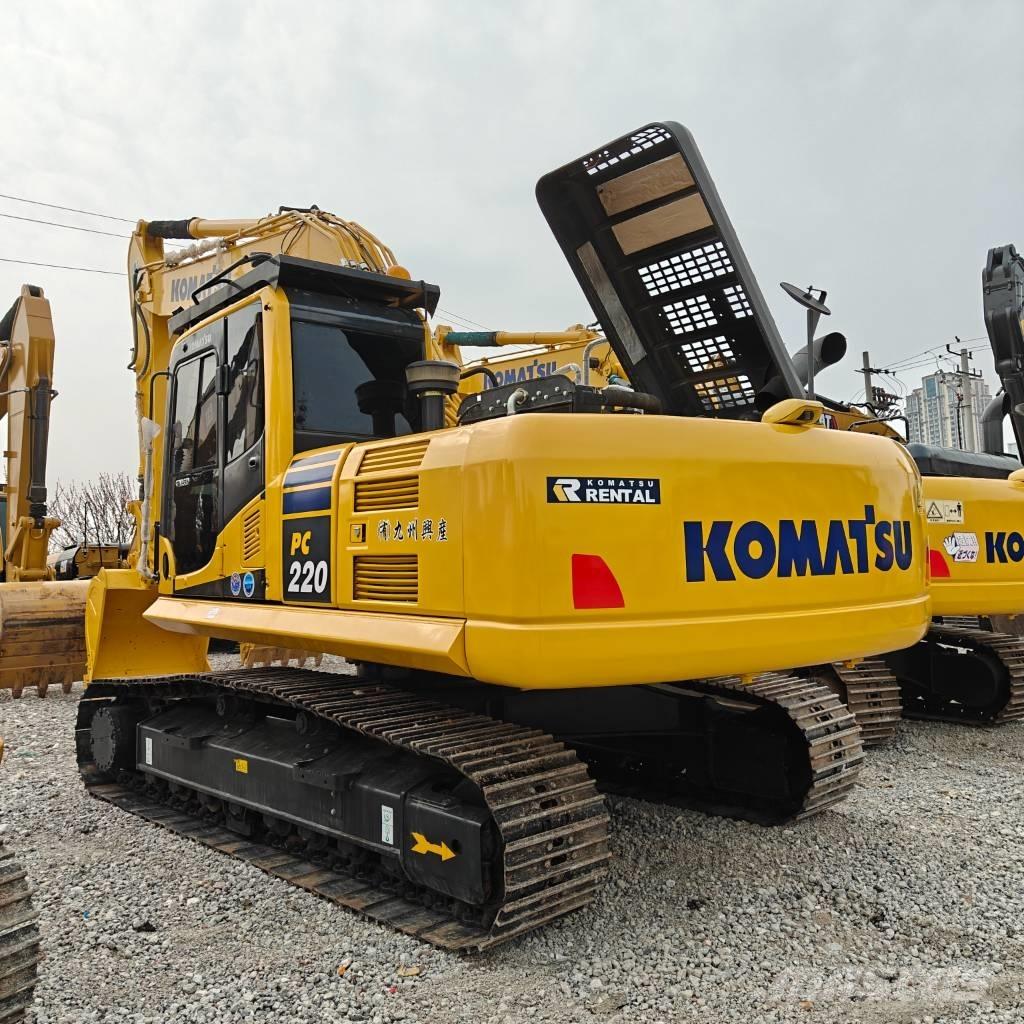 Komatsu 220-8 Koparki gąsienicowe