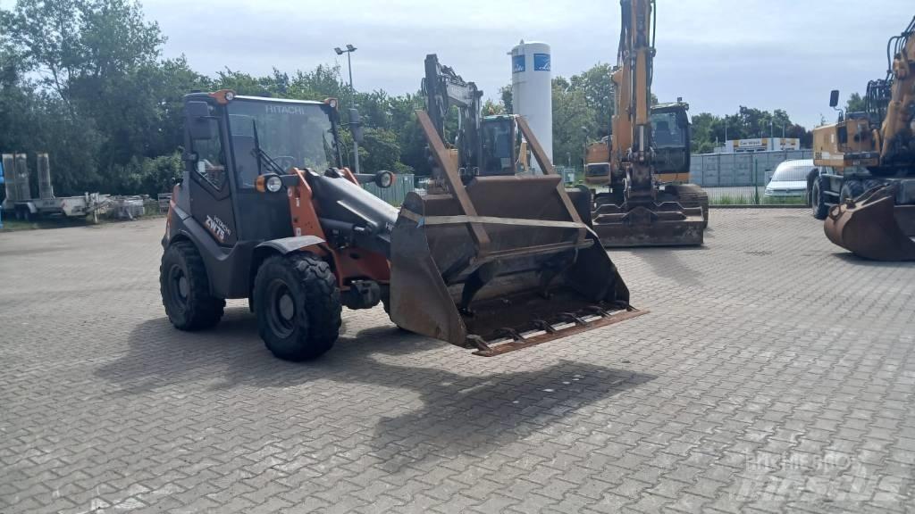 Hitachi ZW 75 Ładowarki kołowe