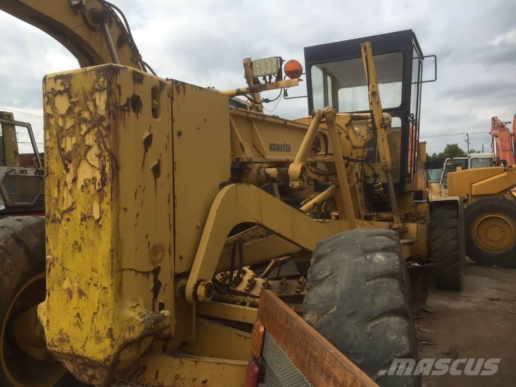 Komatsu GD 623 A Równiarki