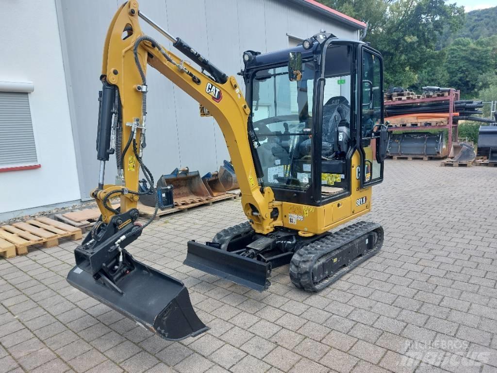 CAT 301.8 Minikoparki